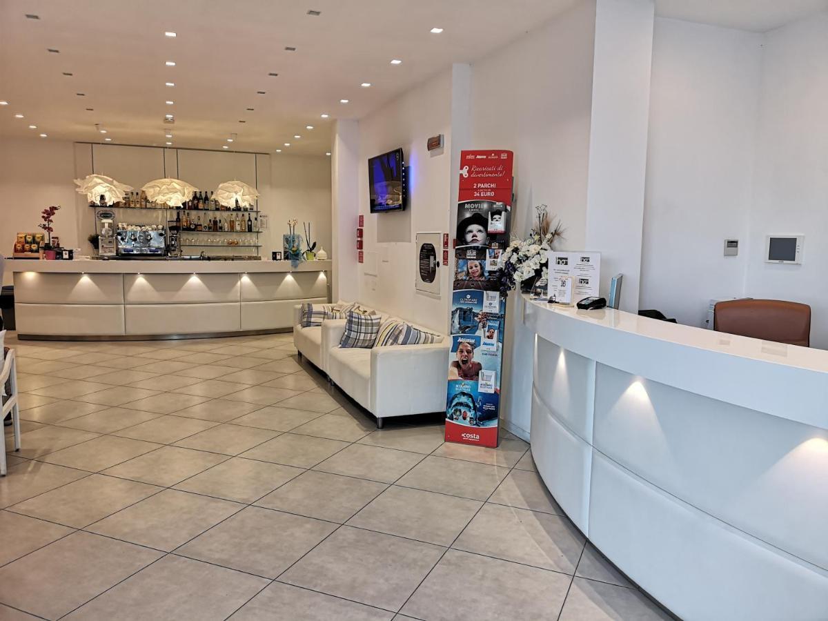 Hb Hotels Orchidea Blu Ріміні Екстер'єр фото