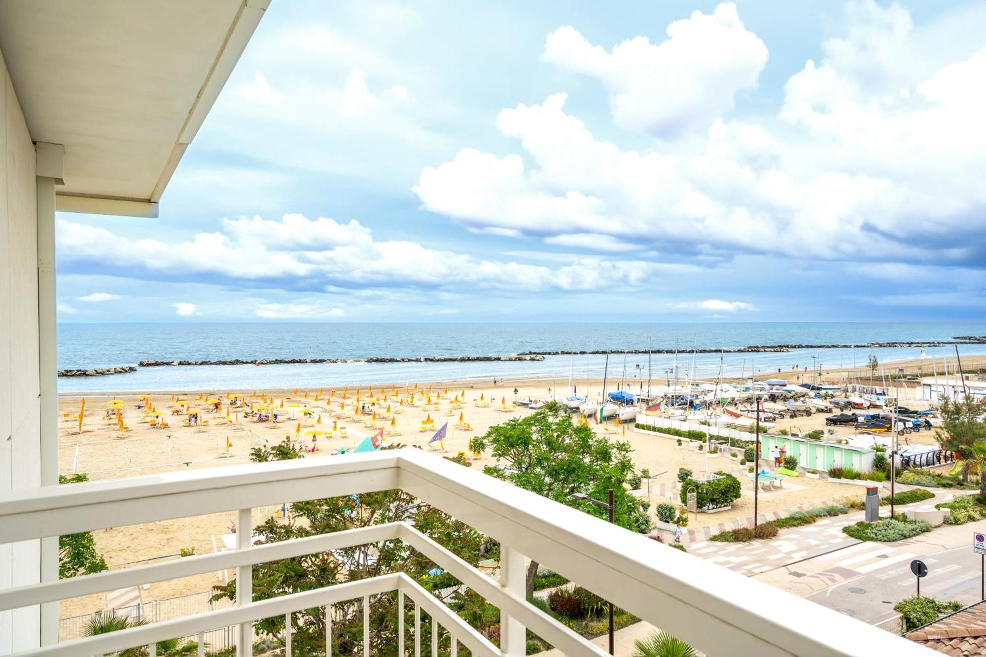 Hb Hotels Orchidea Blu Ріміні Екстер'єр фото